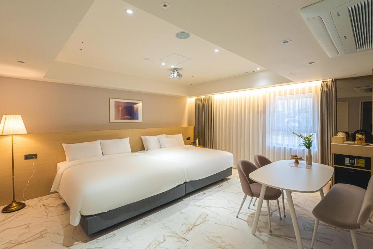 Asherah Villa D' Aqua Hotel Gimhae Ngoại thất bức ảnh